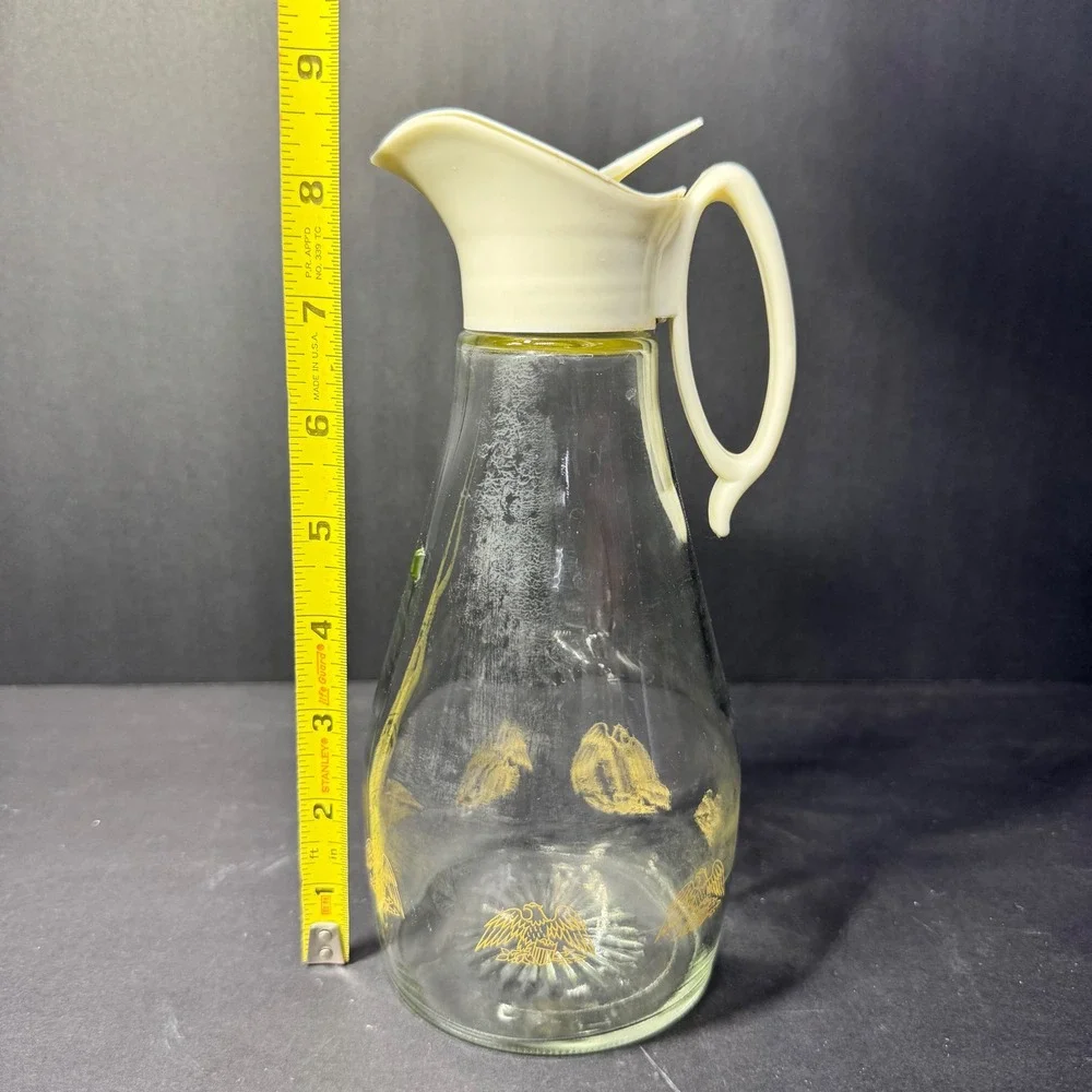 Vintage Log Cabin Glass Syrup Pitcher Gold Eagle Pattern Flip Top Lid 8.5 inch